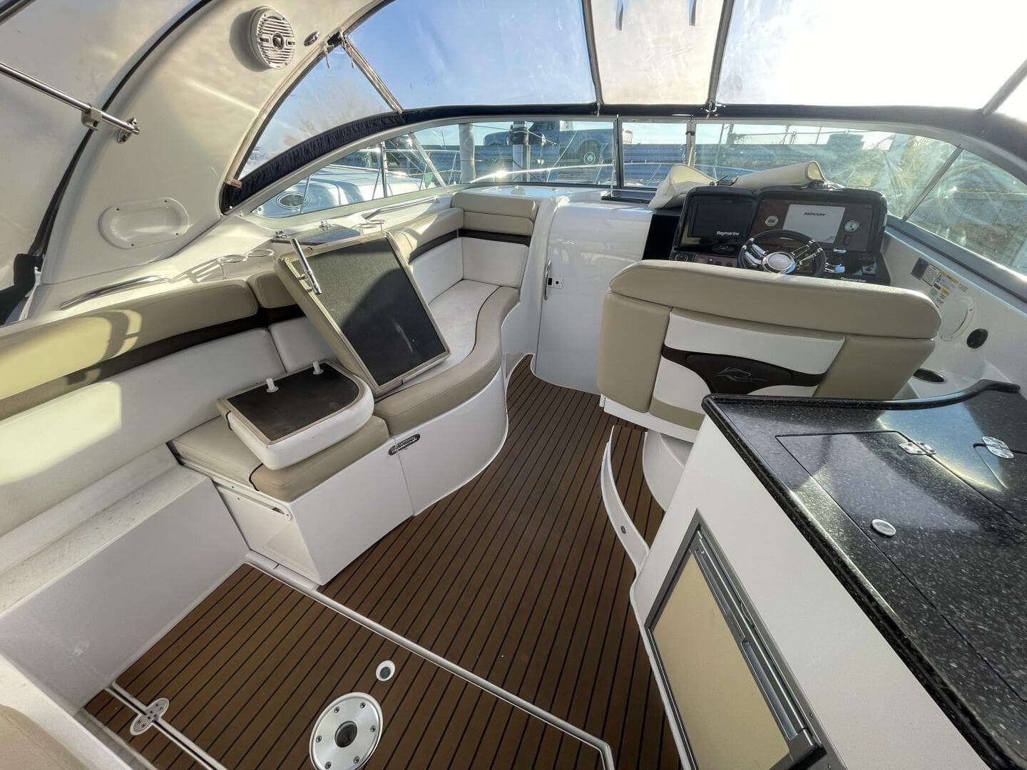 2016 Rinker 310 Express