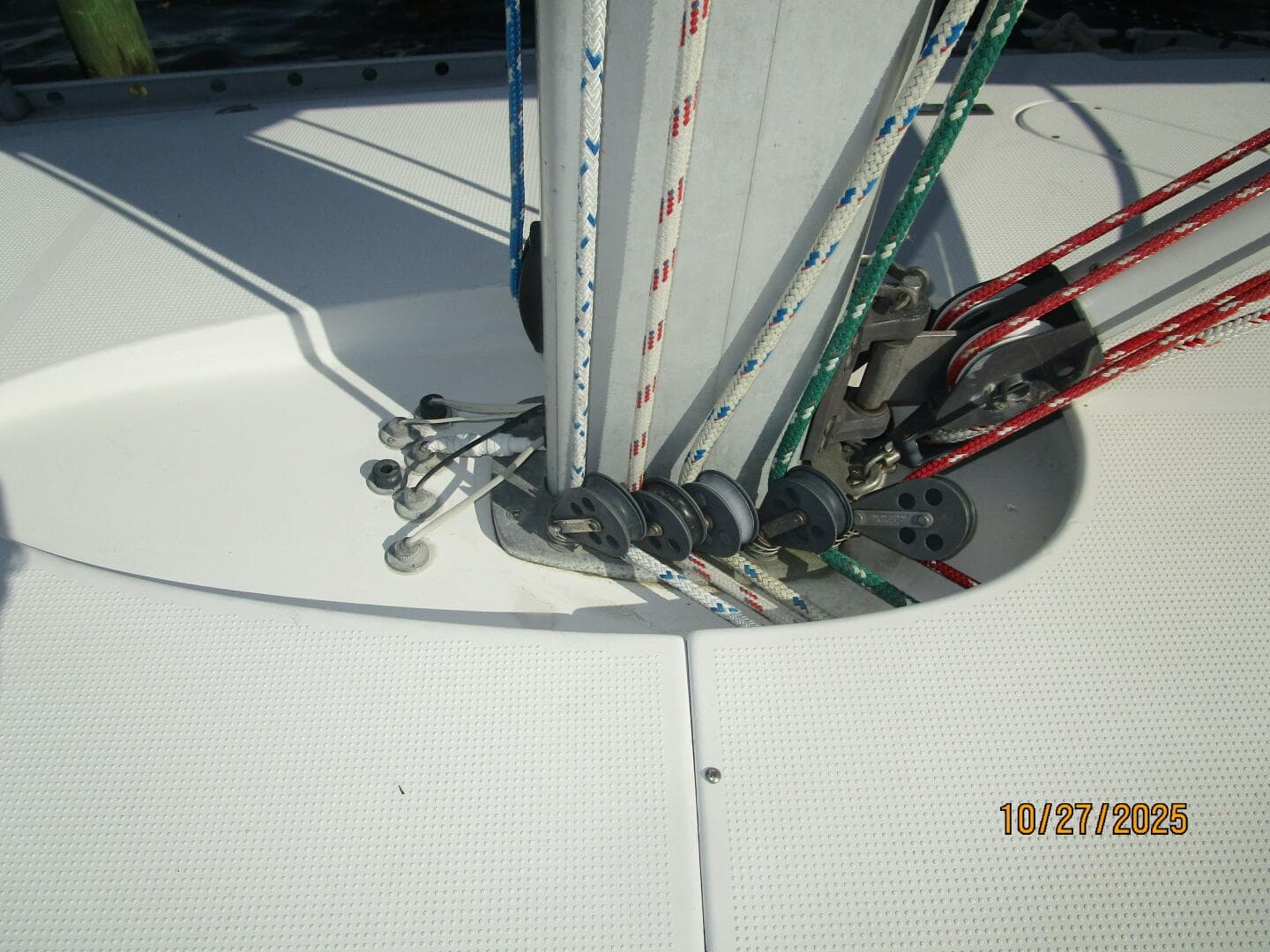 38' Beneteau mast base1