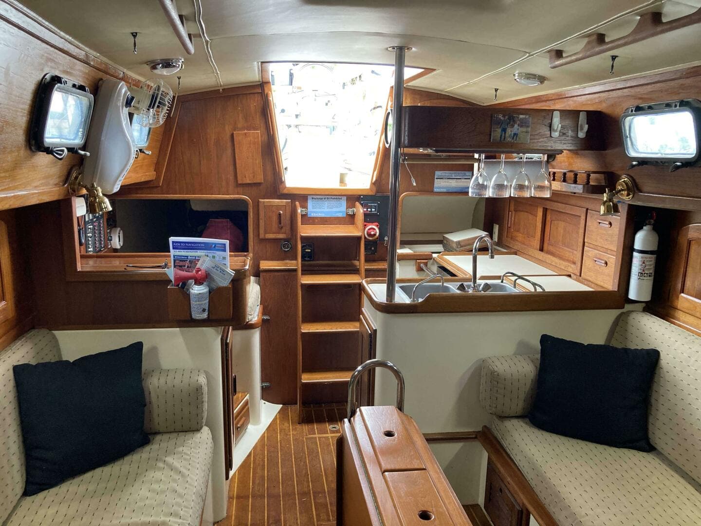 1990 Pacific Seacraft 34 Voyager