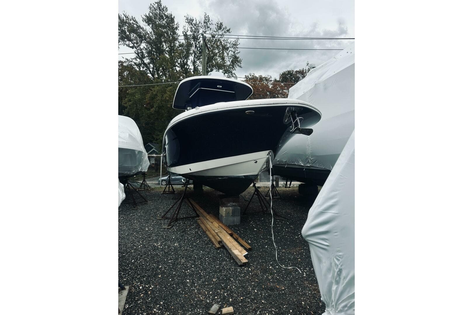 2022 Robalo R272 Center Console