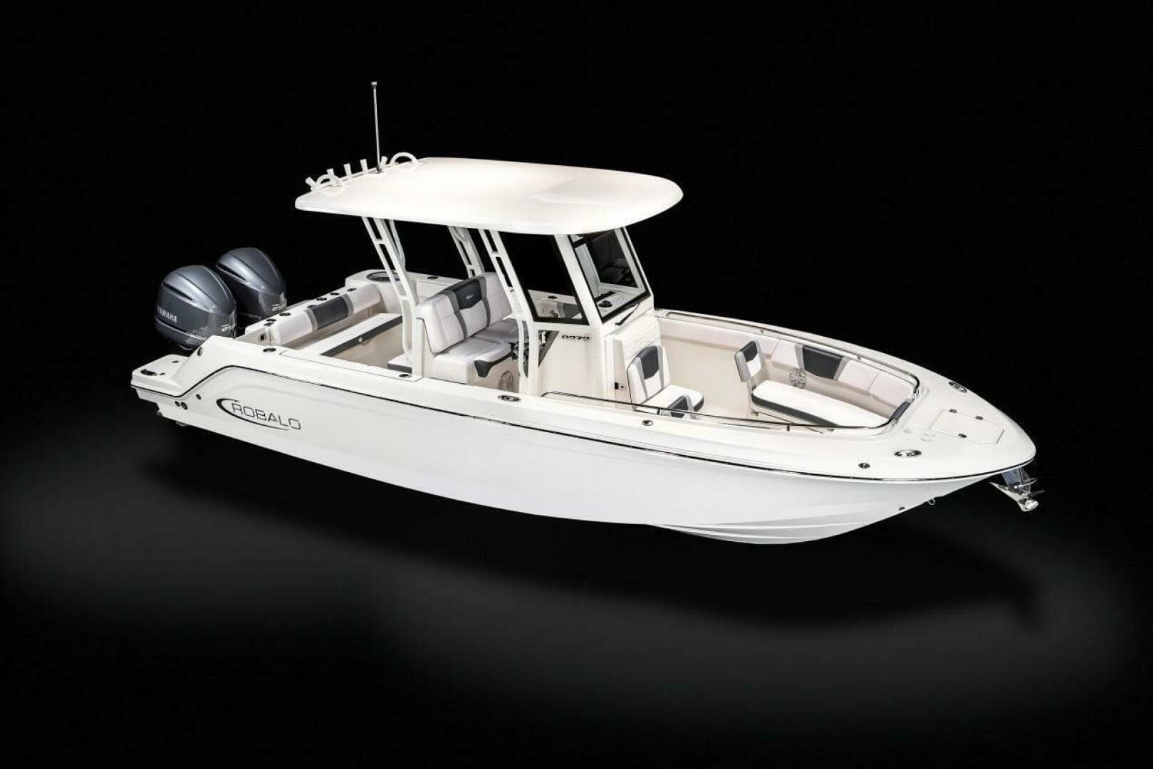 2022 Robalo R272 Center Console