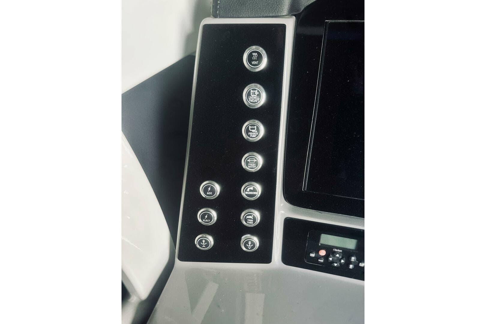 2022 Robalo R272 Center Console