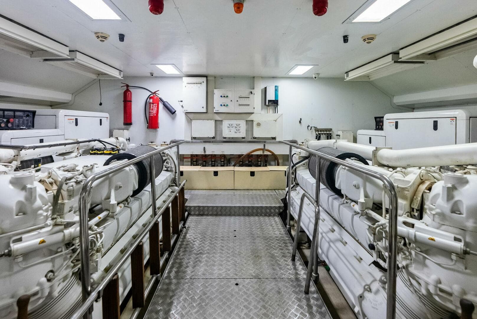 2014 Custom Line 100