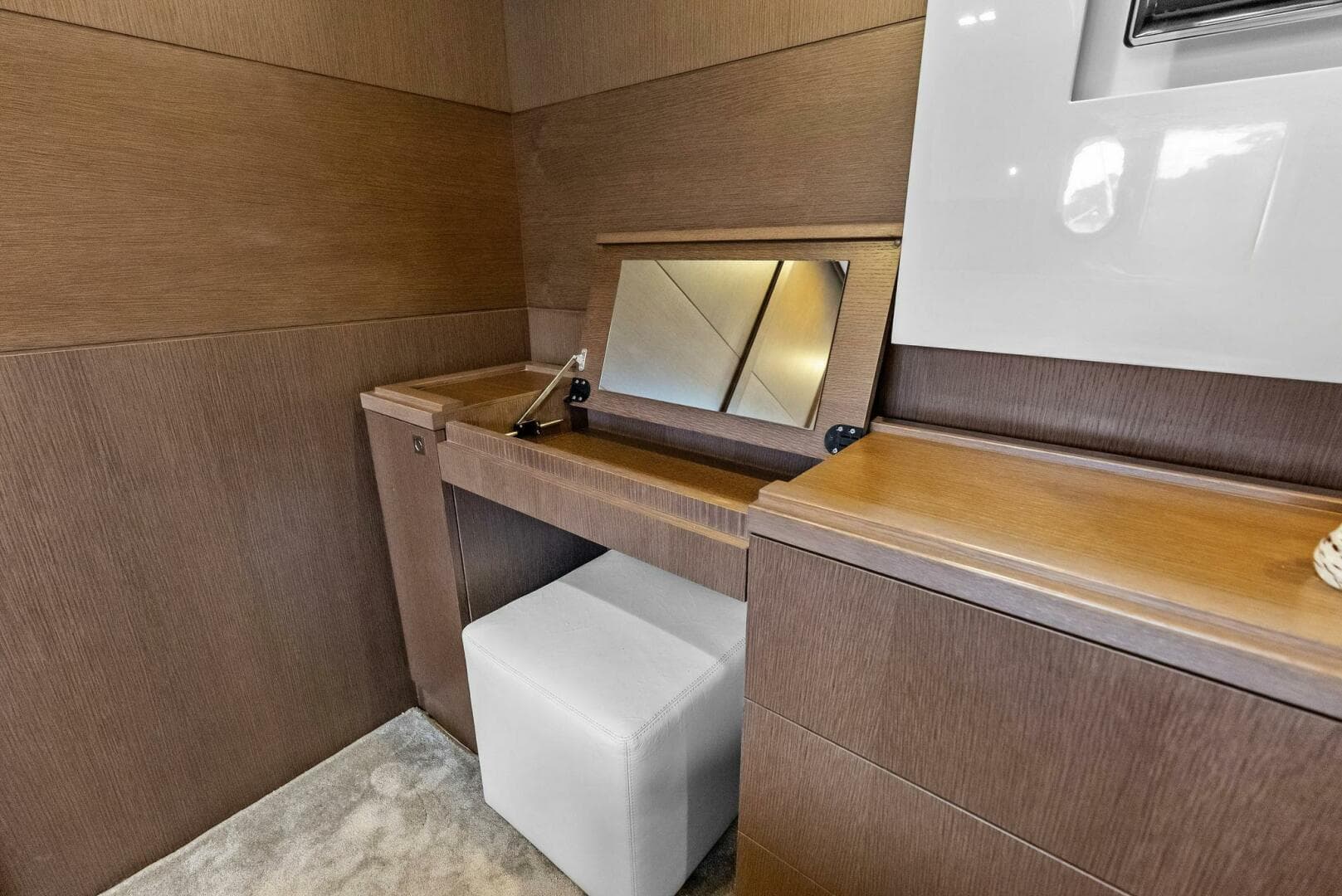 2014 Custom Line 100