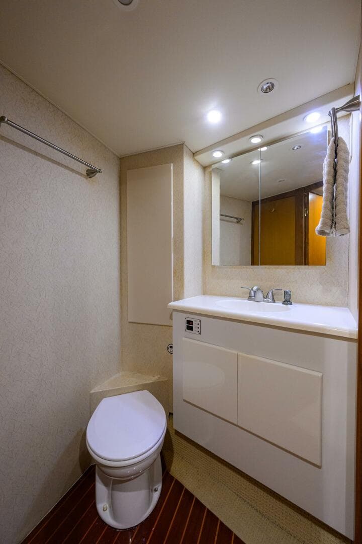 Post 50 SEANYLE - Guest/Day Head