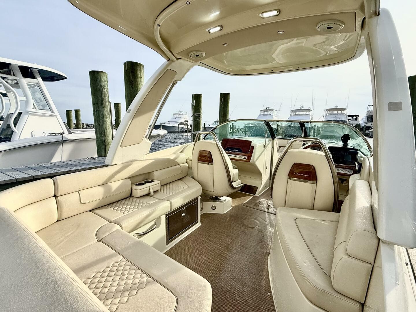 2022 Chris-Craft Launch 25 GT