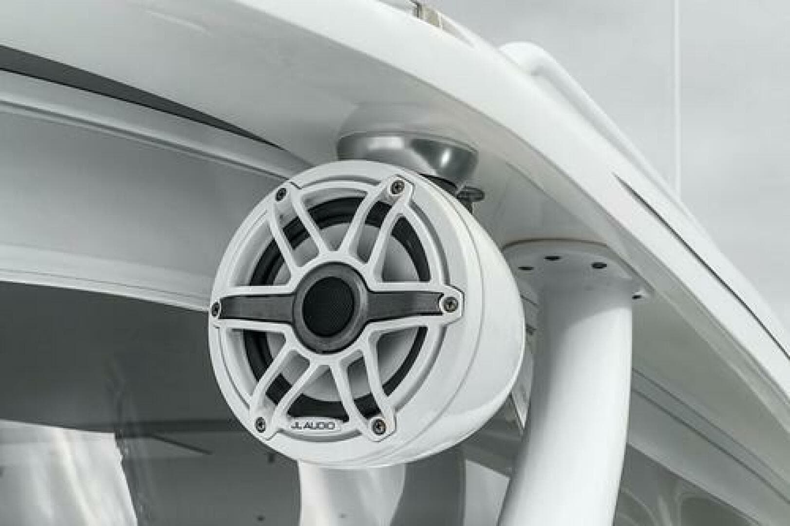 2022 Intrepid 477 Evolution