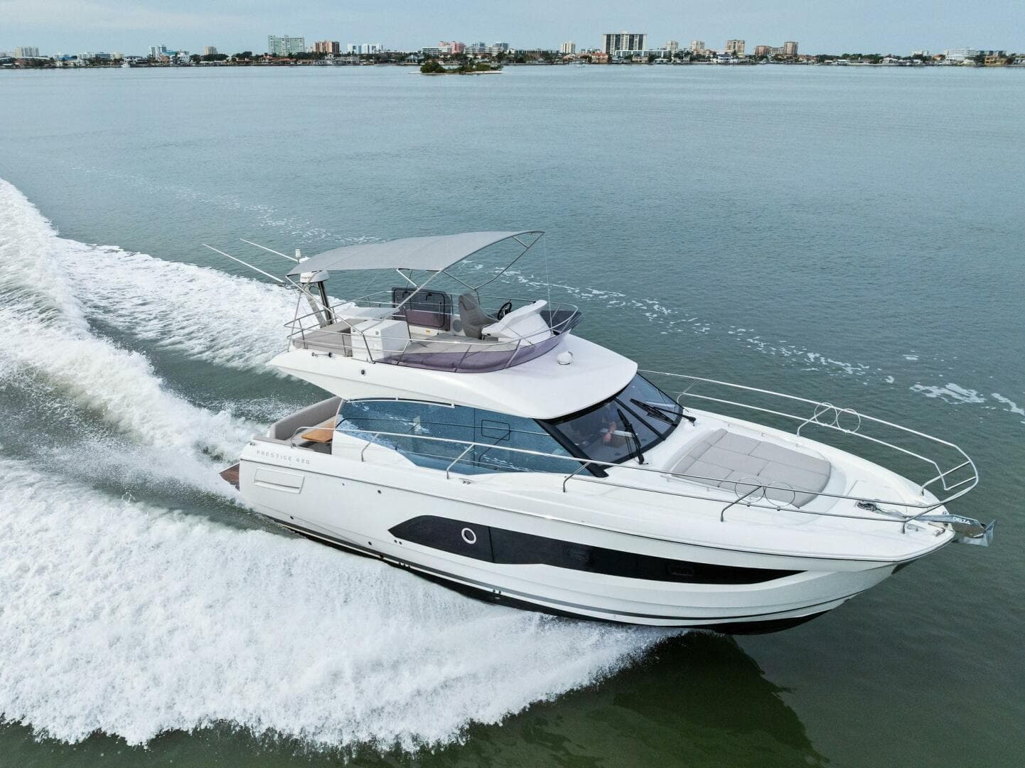 2022 Prestige 420 FLybridge SO FLY 