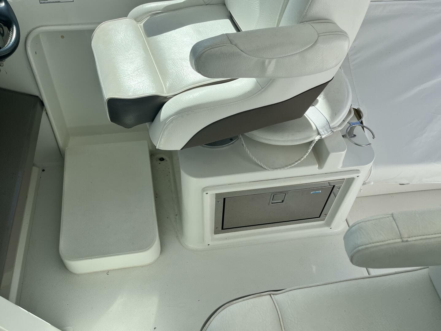 Cruisers 390 Sport Coupe