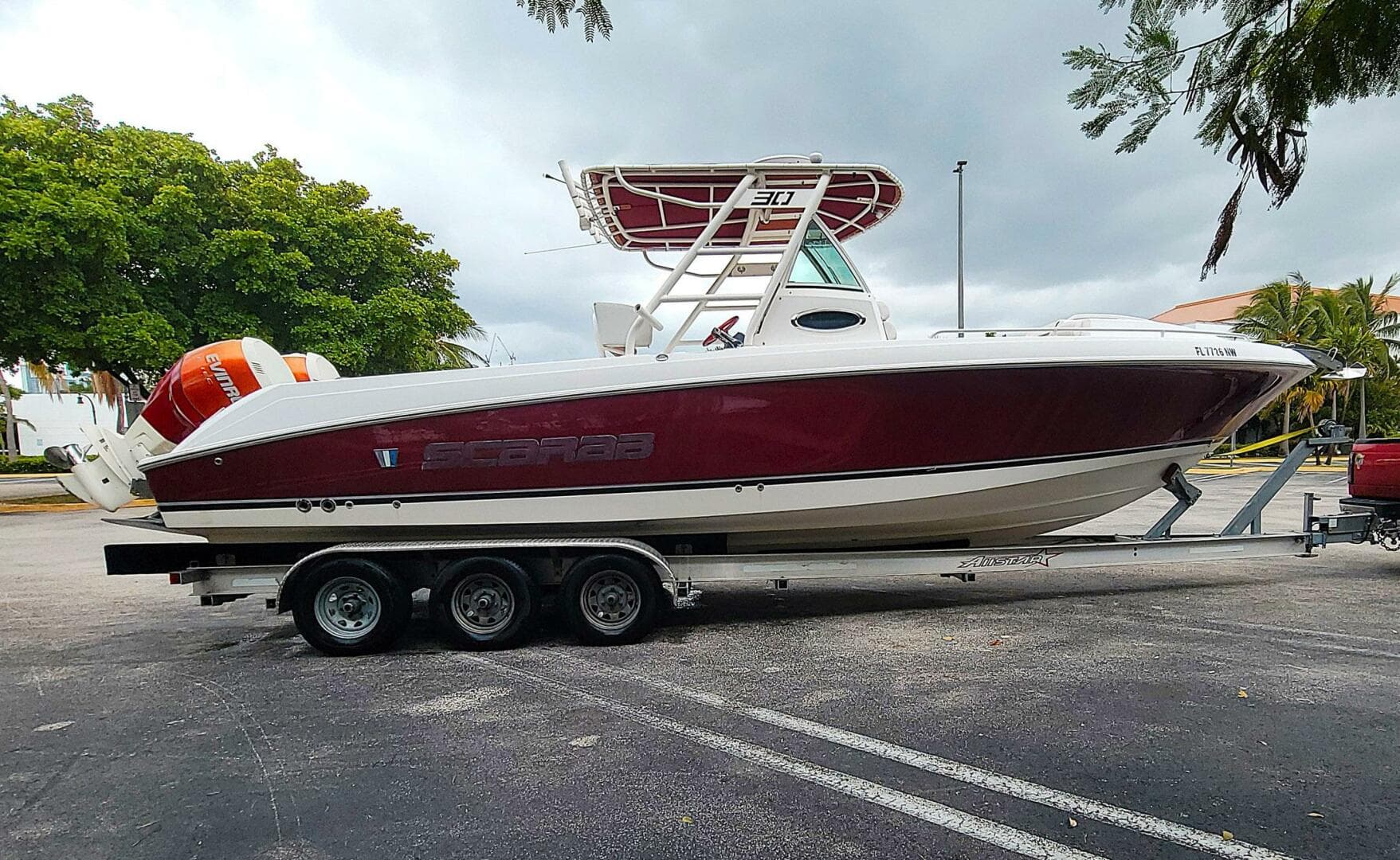 2008 Wellcraft 30 Scarab Sport