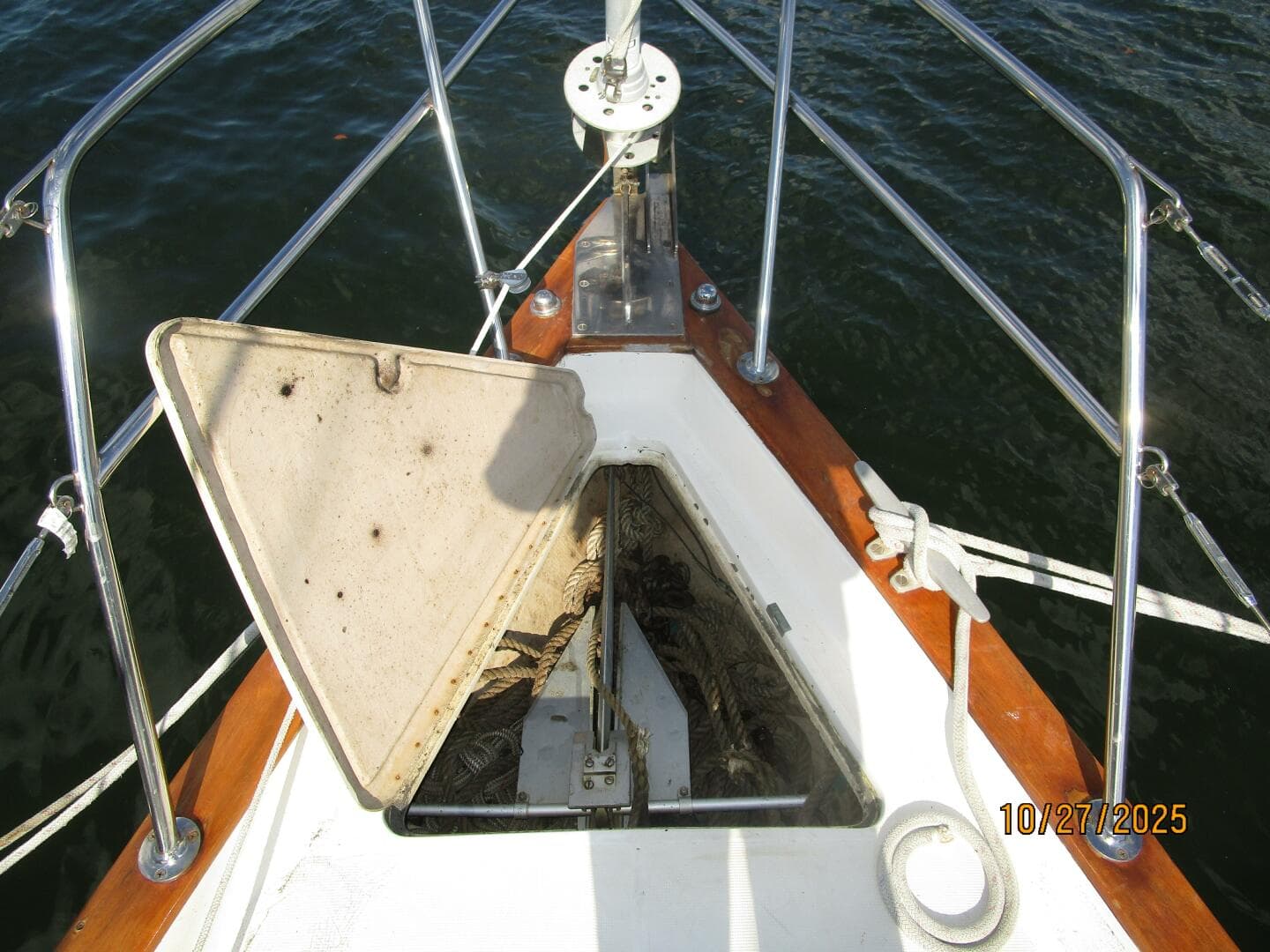 36' S2 anchor chain locker open