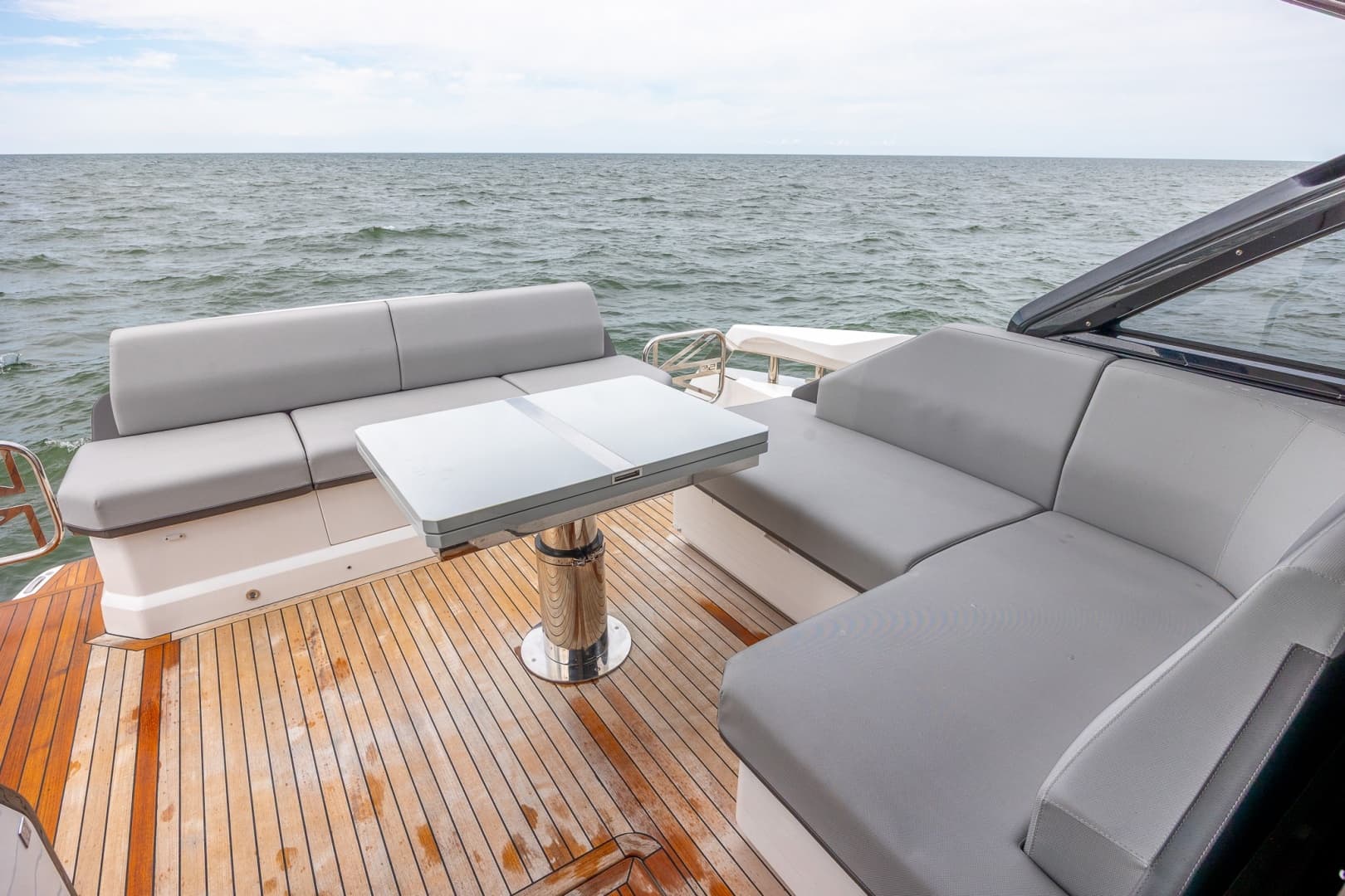 2026 Sunseeker 55 Predator