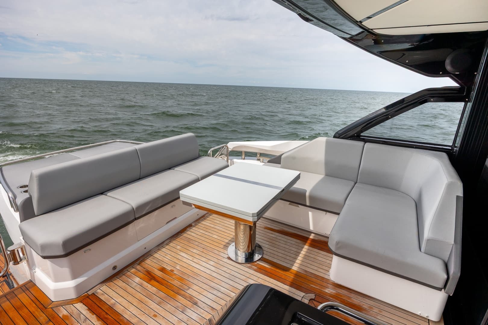 2026 Sunseeker 55 Predator