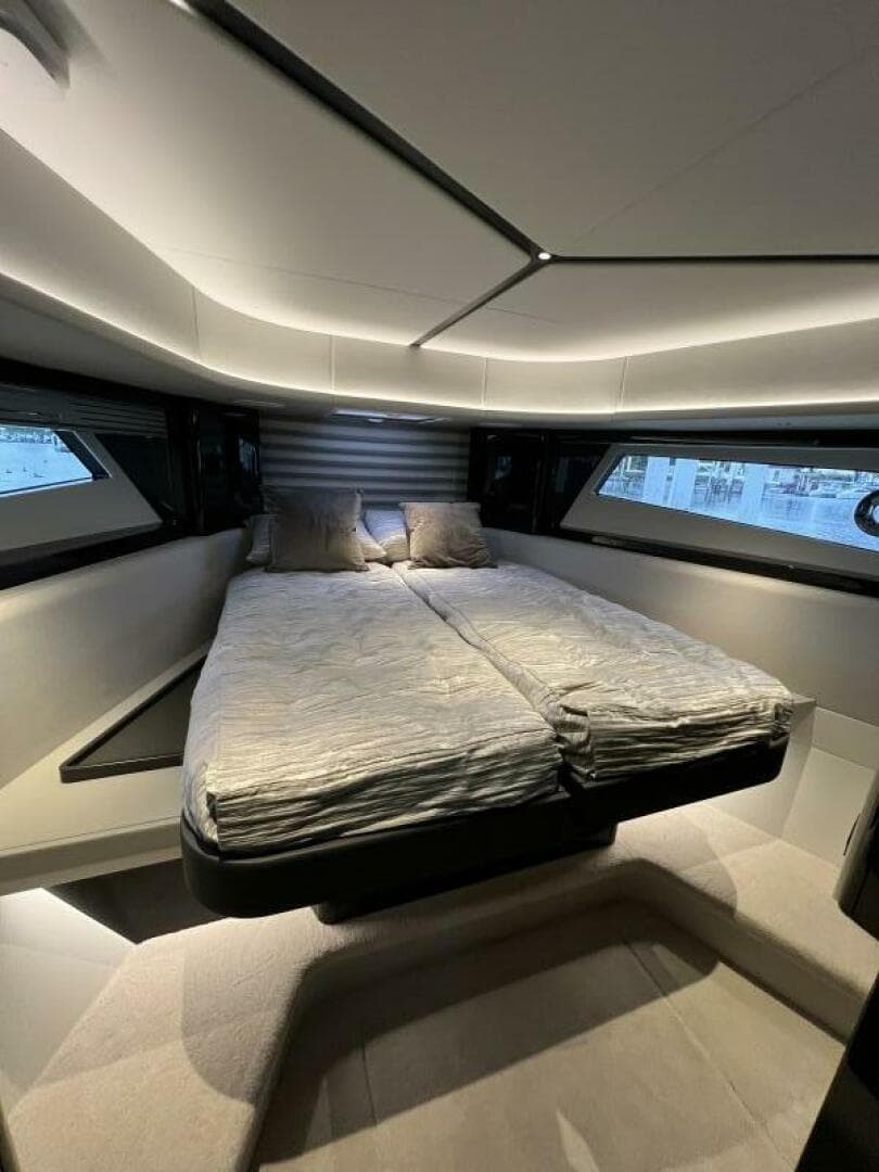 2026 Sunseeker 55 Predator