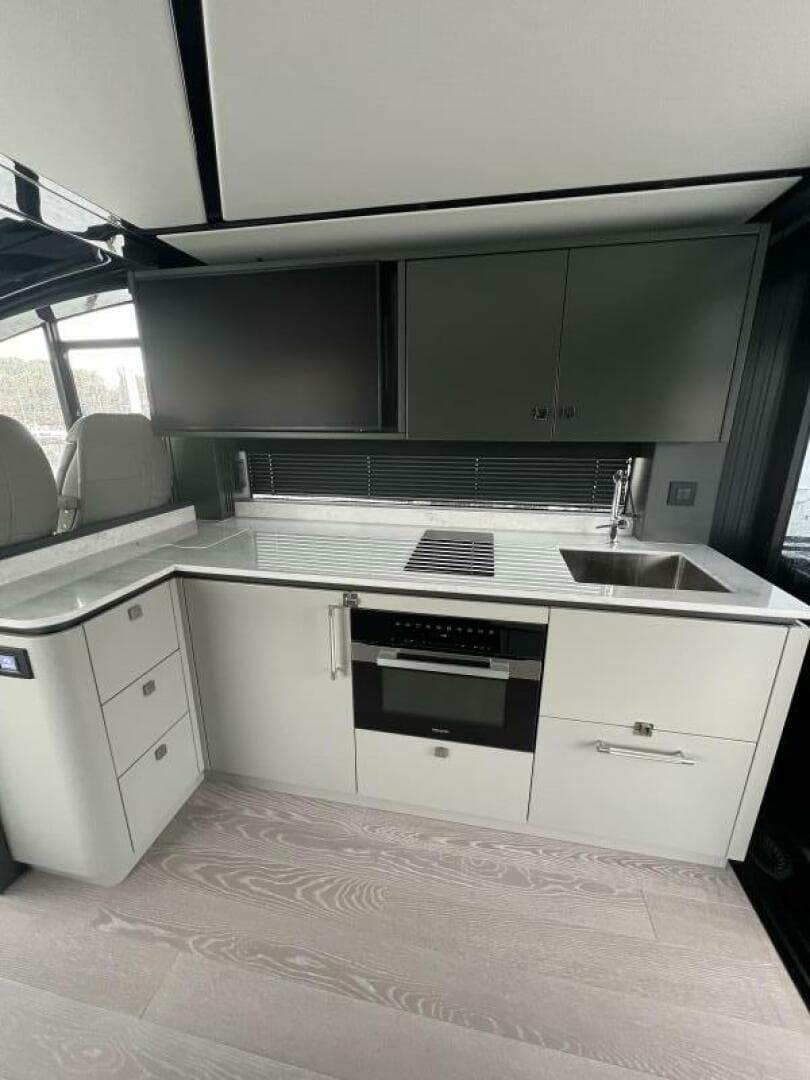 2026 Sunseeker 55 Predator