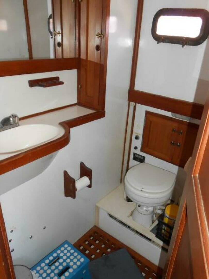 1978 CHB 34 Aft Cabin