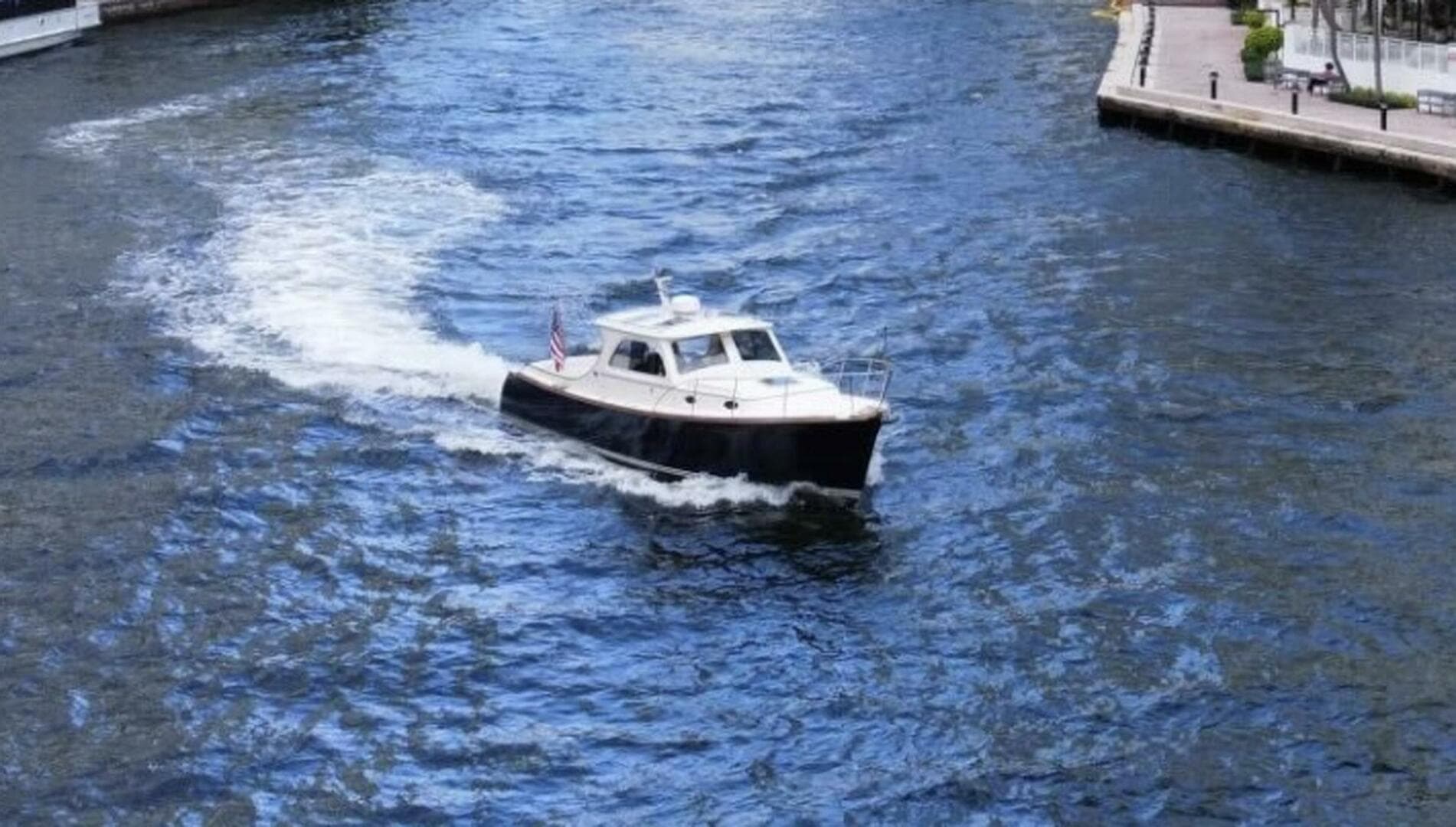 2003 Hinckley 36 Picnic Boat EP