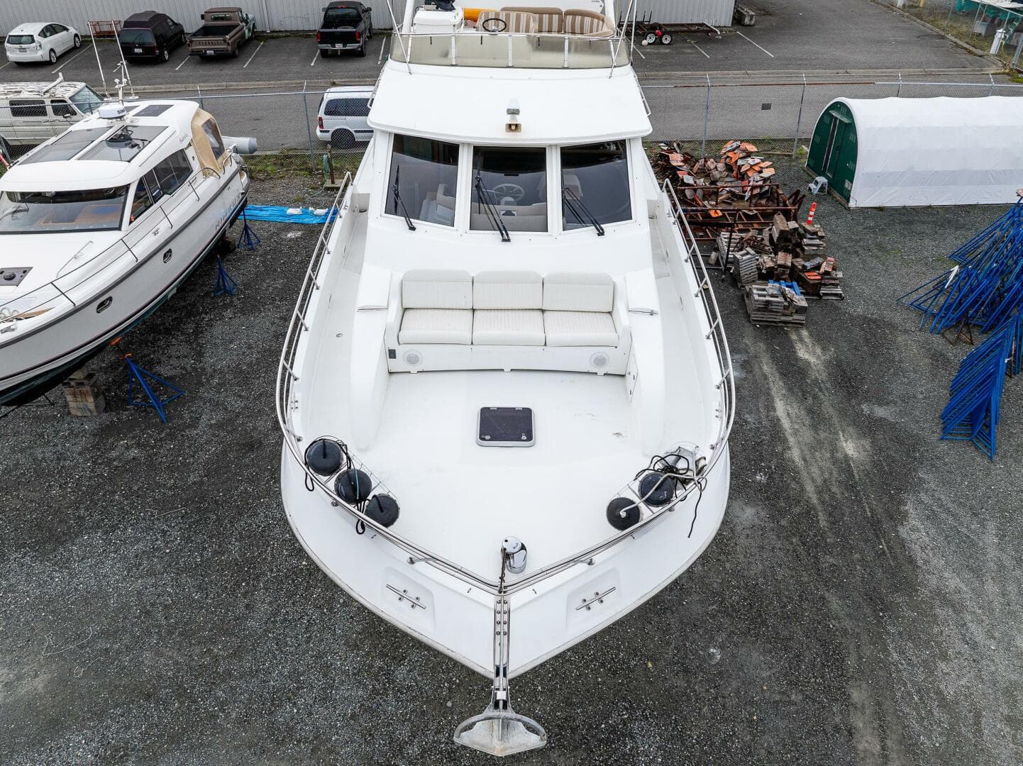 2001 Navigator 61 Pilothouse