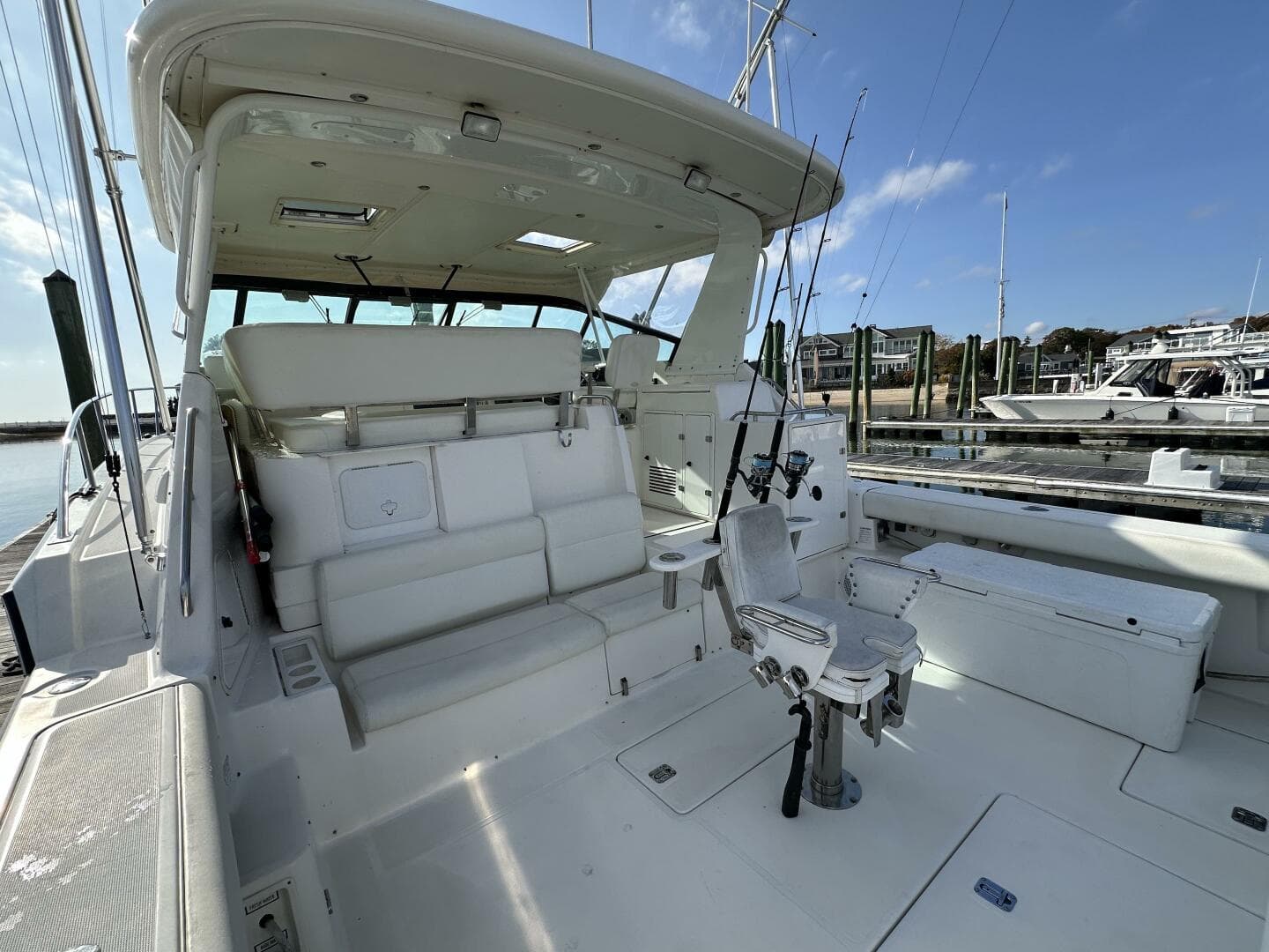 2001 Tiara Yachts 4300 Open