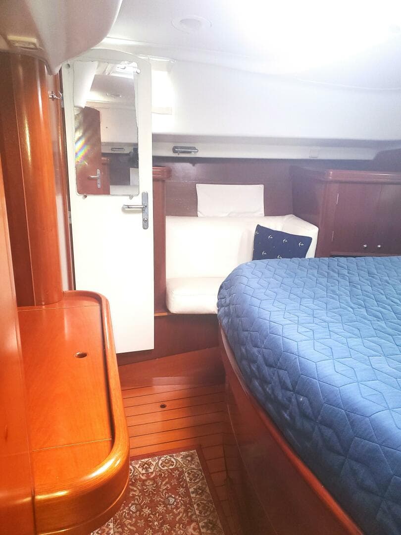 2003 Beneteau Center Cockpit