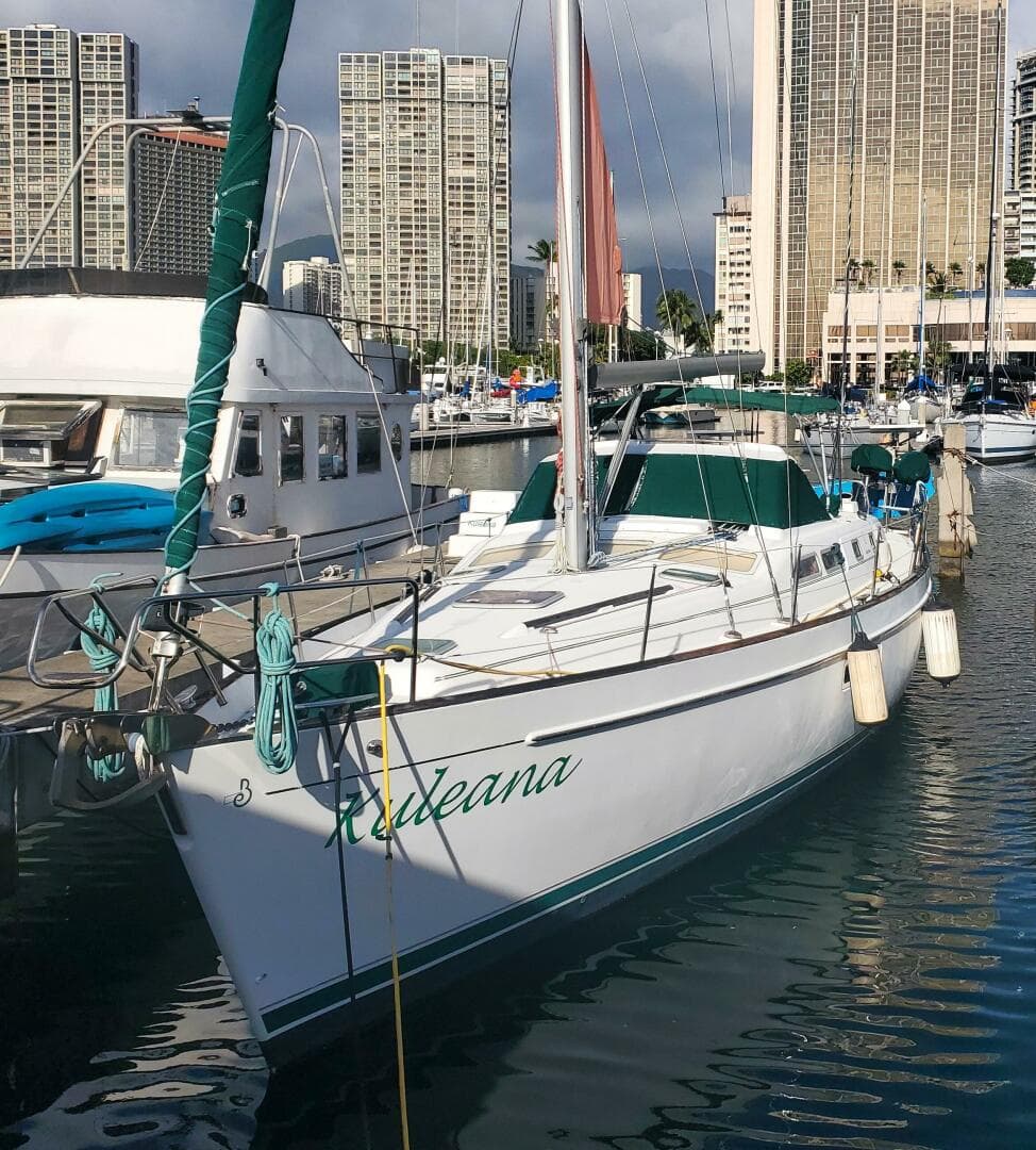 2003 Beneteau Center Cockpit