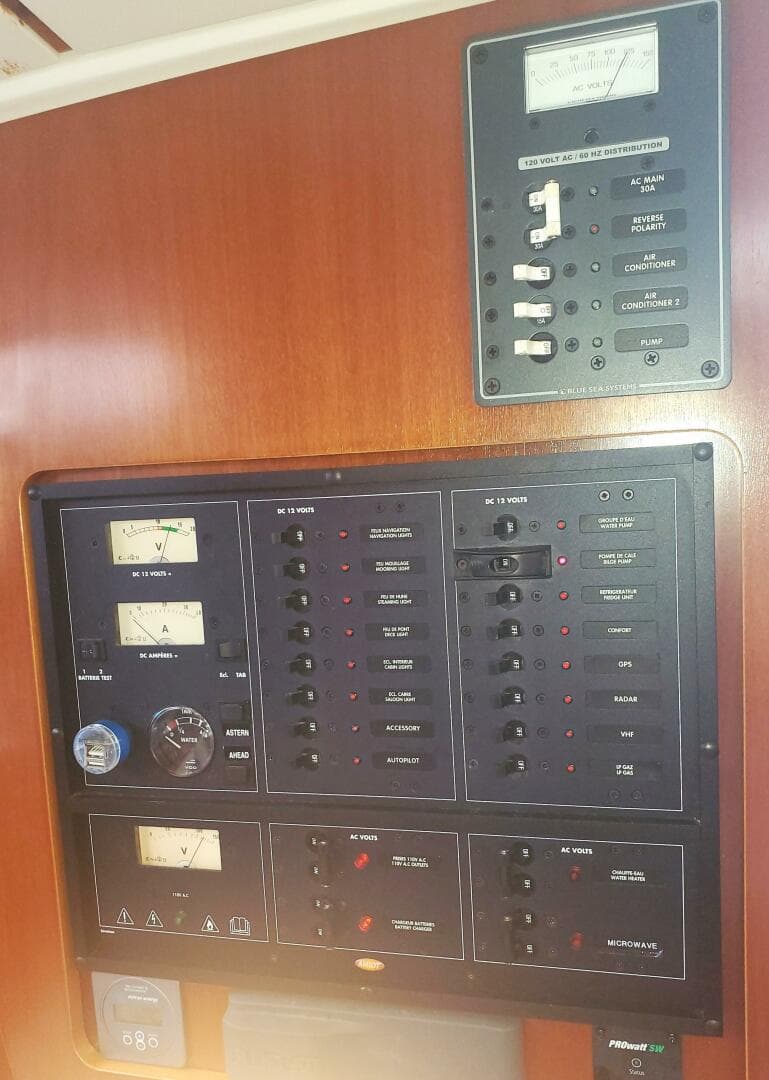 2003 Beneteau Center Cockpit