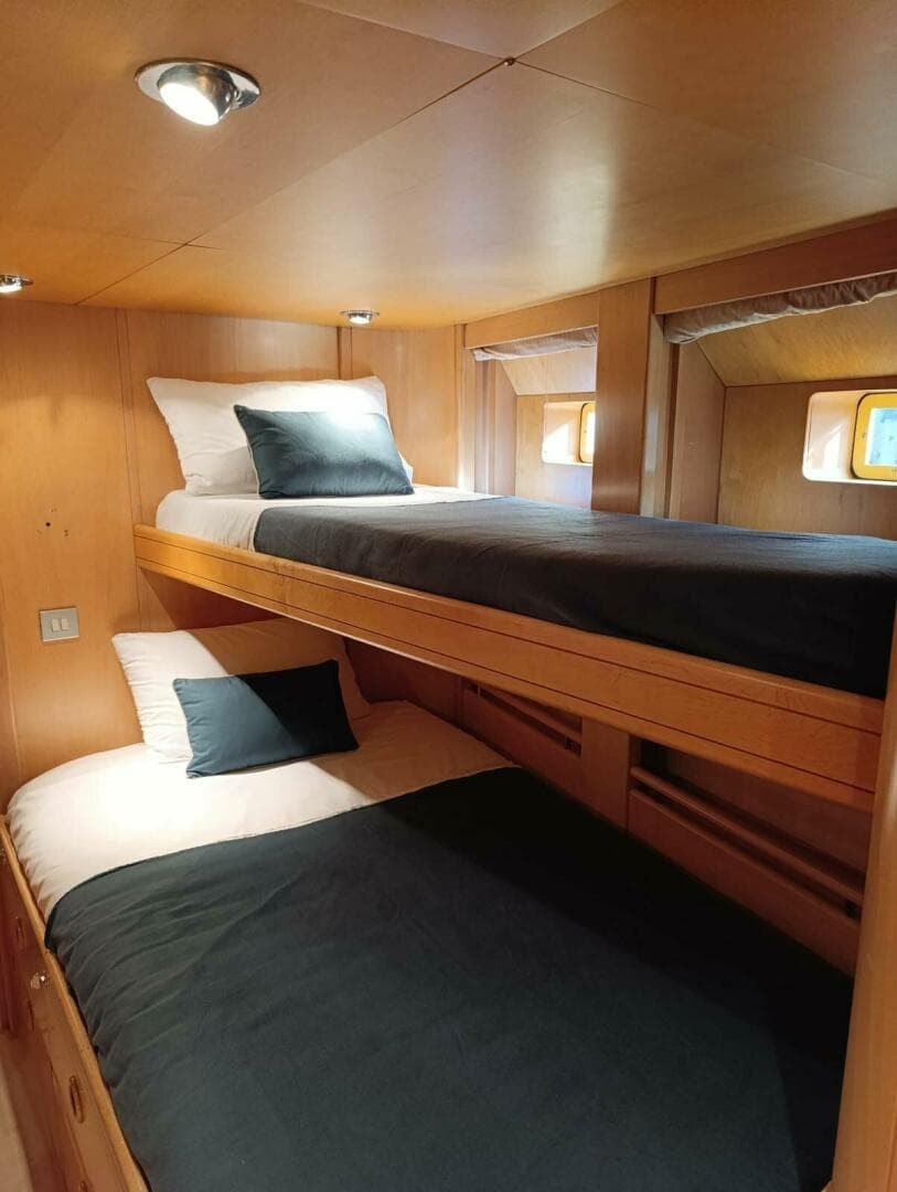 1989 Sensation Yachts 