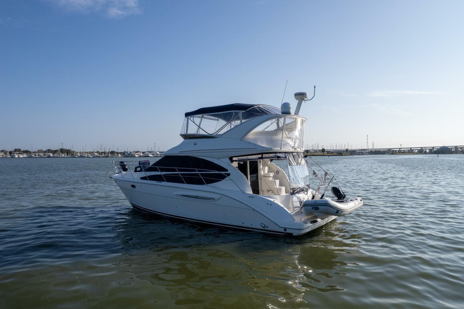 2010 Meridian 391 Motor Yacht