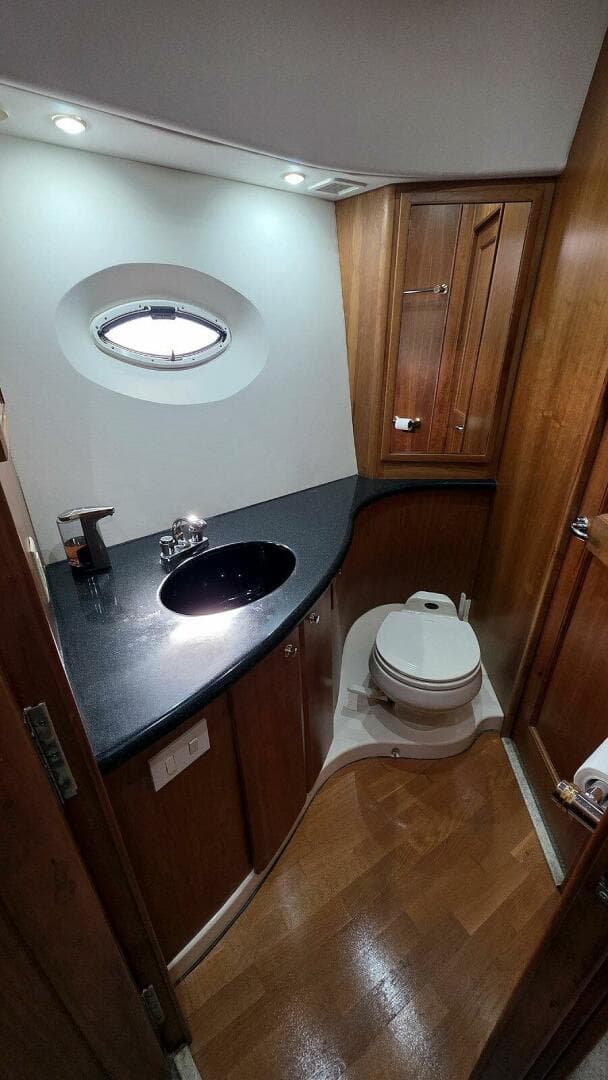 Head - Vanity and Toilet