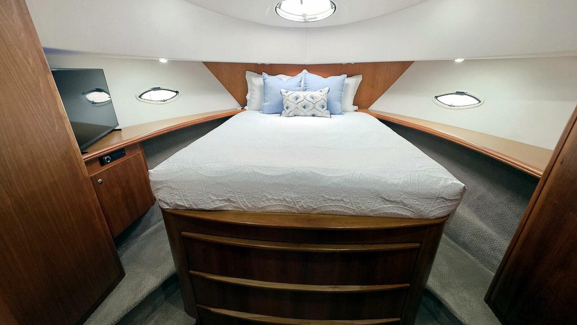 Master Stateroom Forward