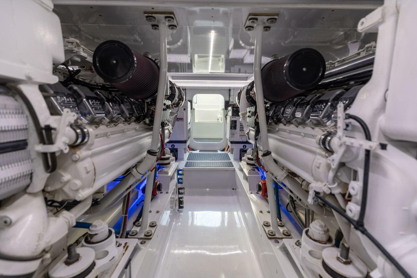 2006 Jim Smith 68 Convertible- Engine Room