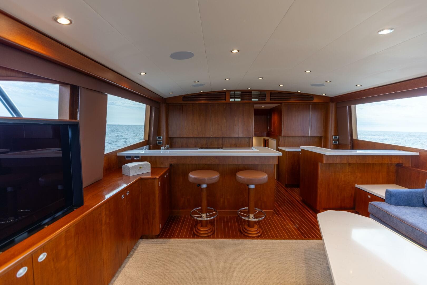 2006 Jim Smith 68 Convertible- Salon