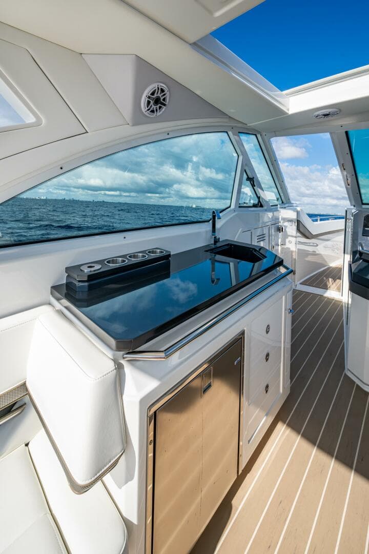 2022 Formula 380 ssc