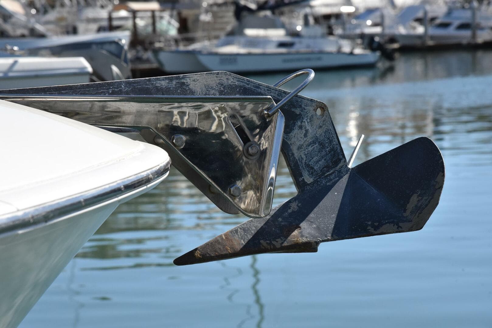 2010 38 Silveron Sedan Bridge - Pura Vida