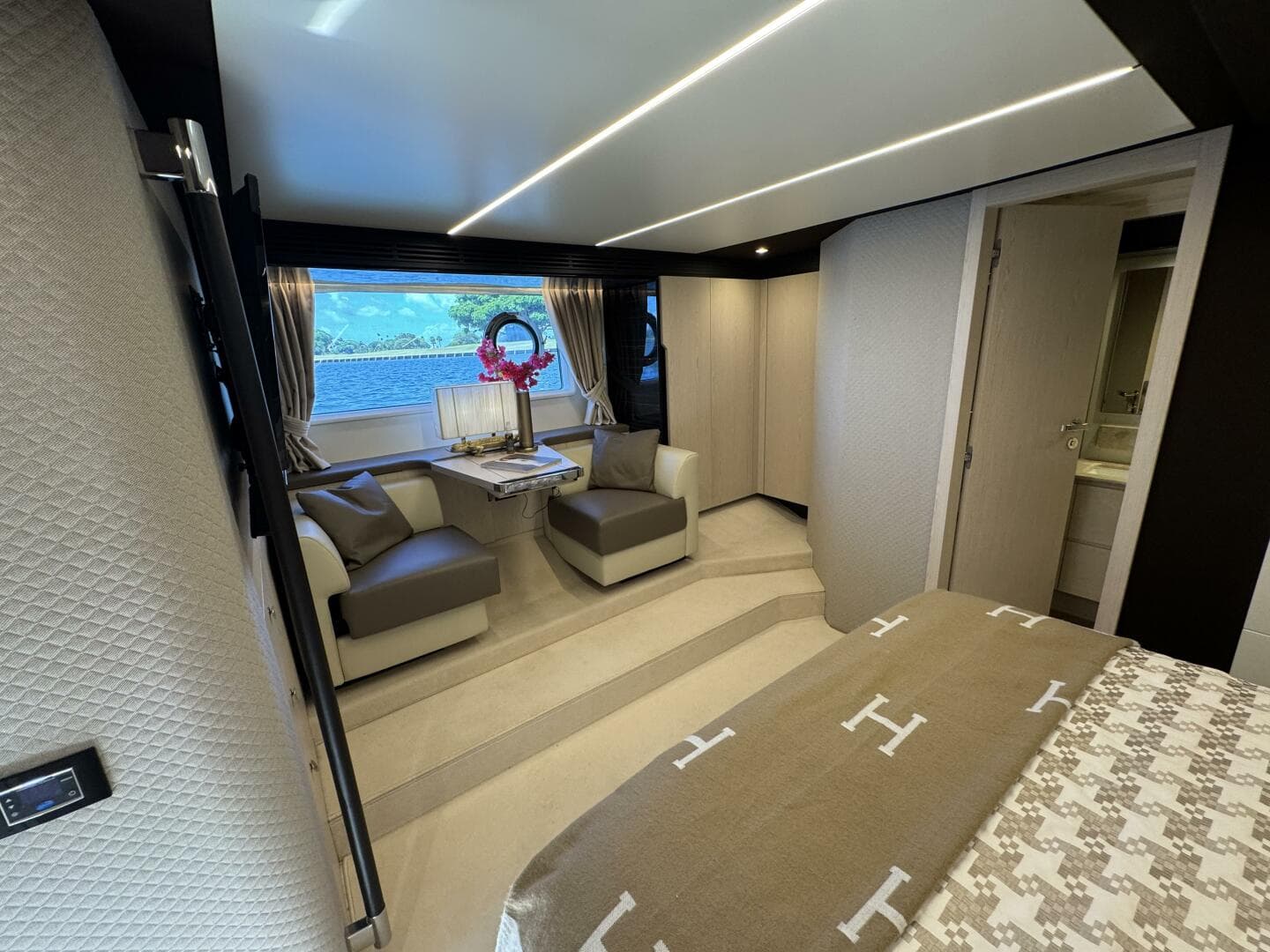 2018 Azimut 66 Flybridge