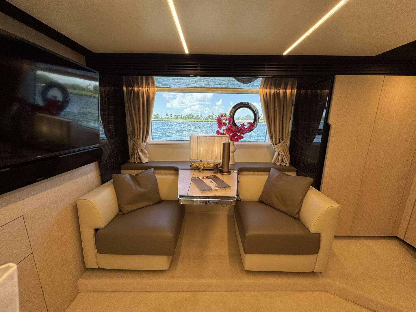2018 Azimut 66 Flybridge