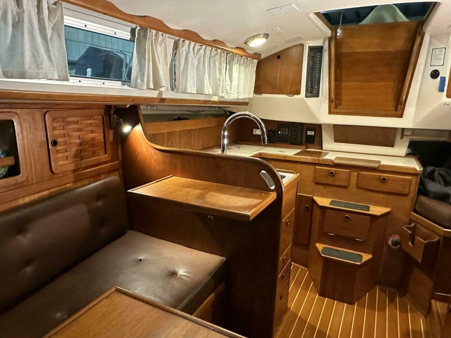 1984 Sabre Sabre 34-1