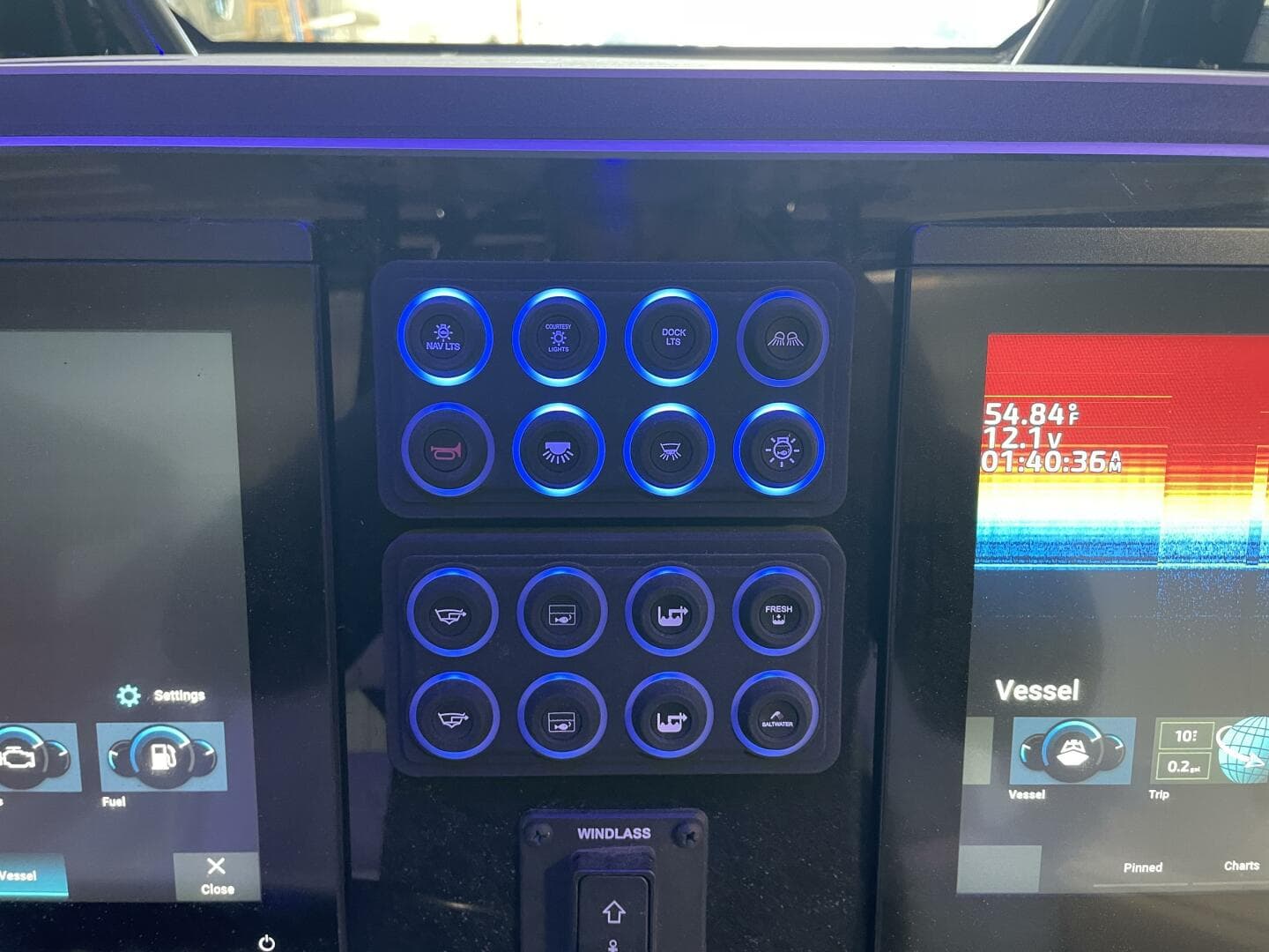 2025 Stingray 253 Center Console