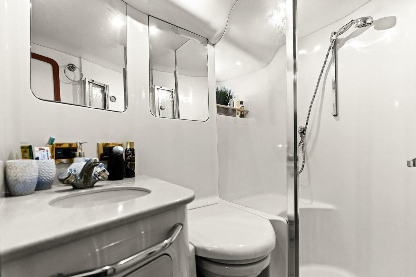 1998 Sea Ray 480 Sedan Bridge