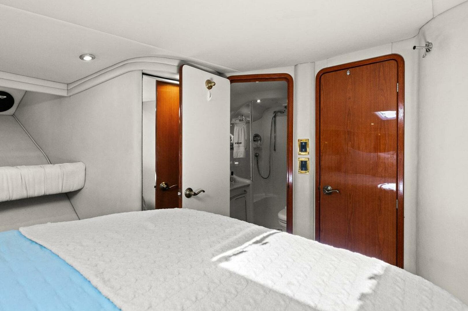 1998 Sea Ray 480 Sedan Bridge