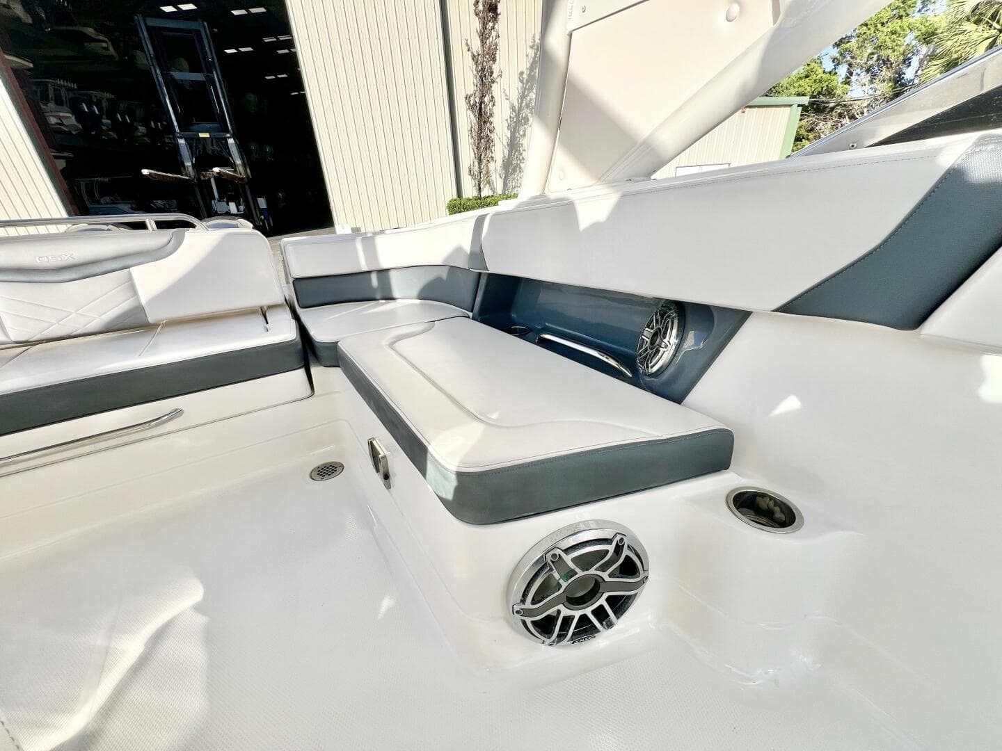 2021 Chaparral 280 OSX