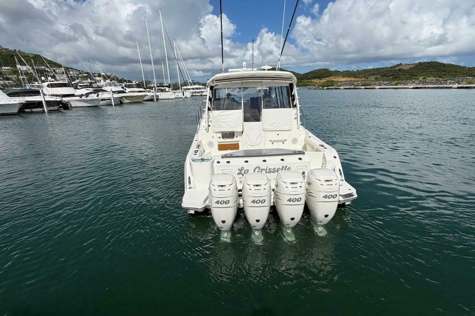 2021 Boston Whaler 405 Conquest