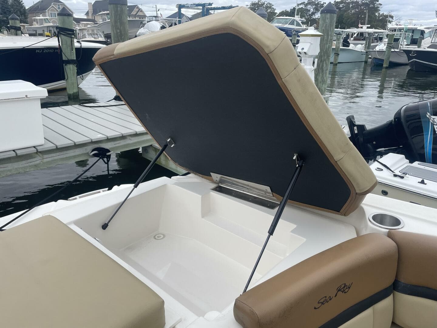 2014 Sea Ray 250 SLX