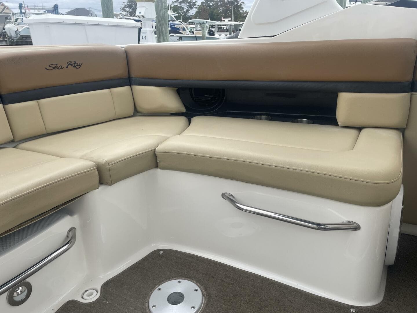 2014 Sea Ray 250 SLX