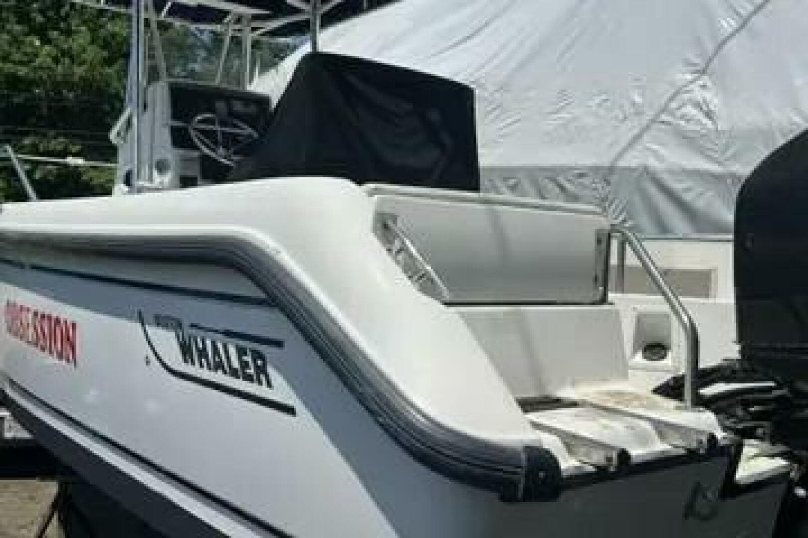 2002 Boston Whaler 21 Outrage