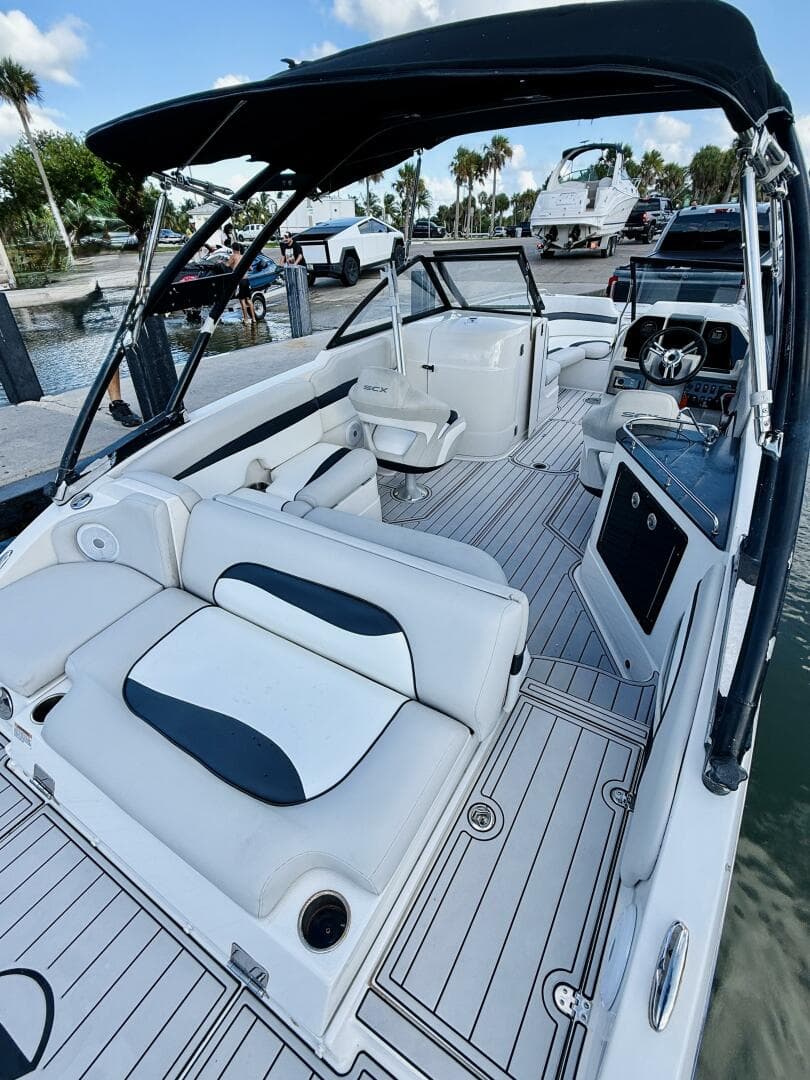 2015 Starcraft Crossover 250 SCX OB