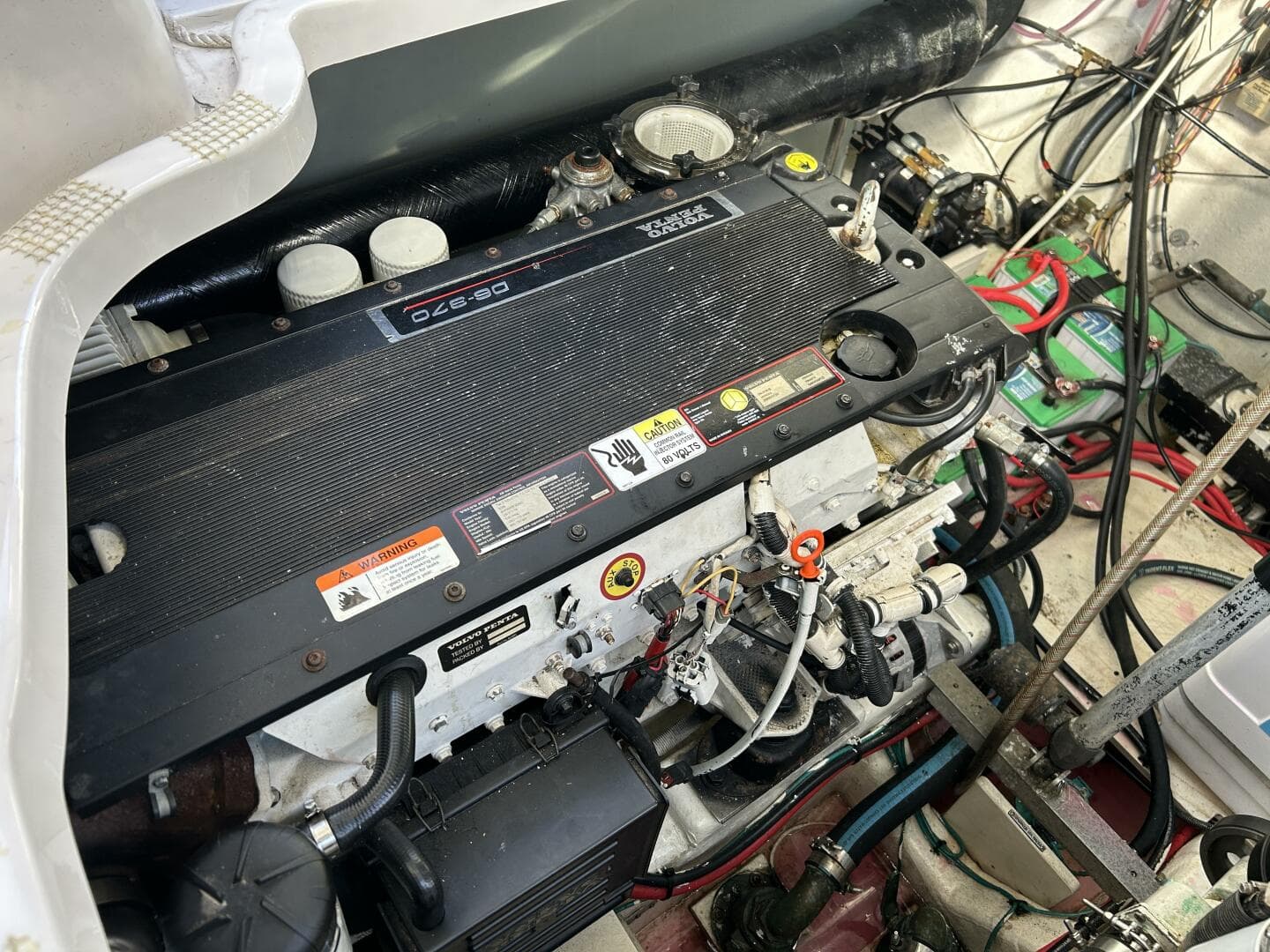 2007 Larson 370 Cabrio