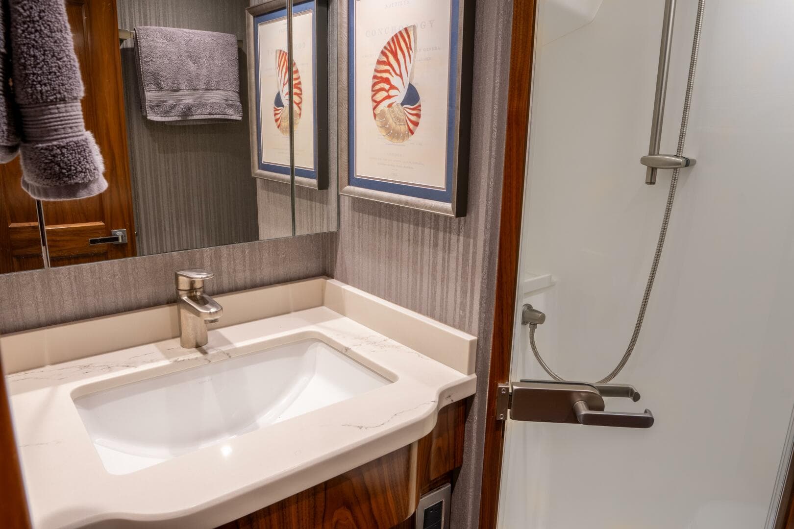 2018 Viking 80 Enclosed Bridge - SILVERTIME