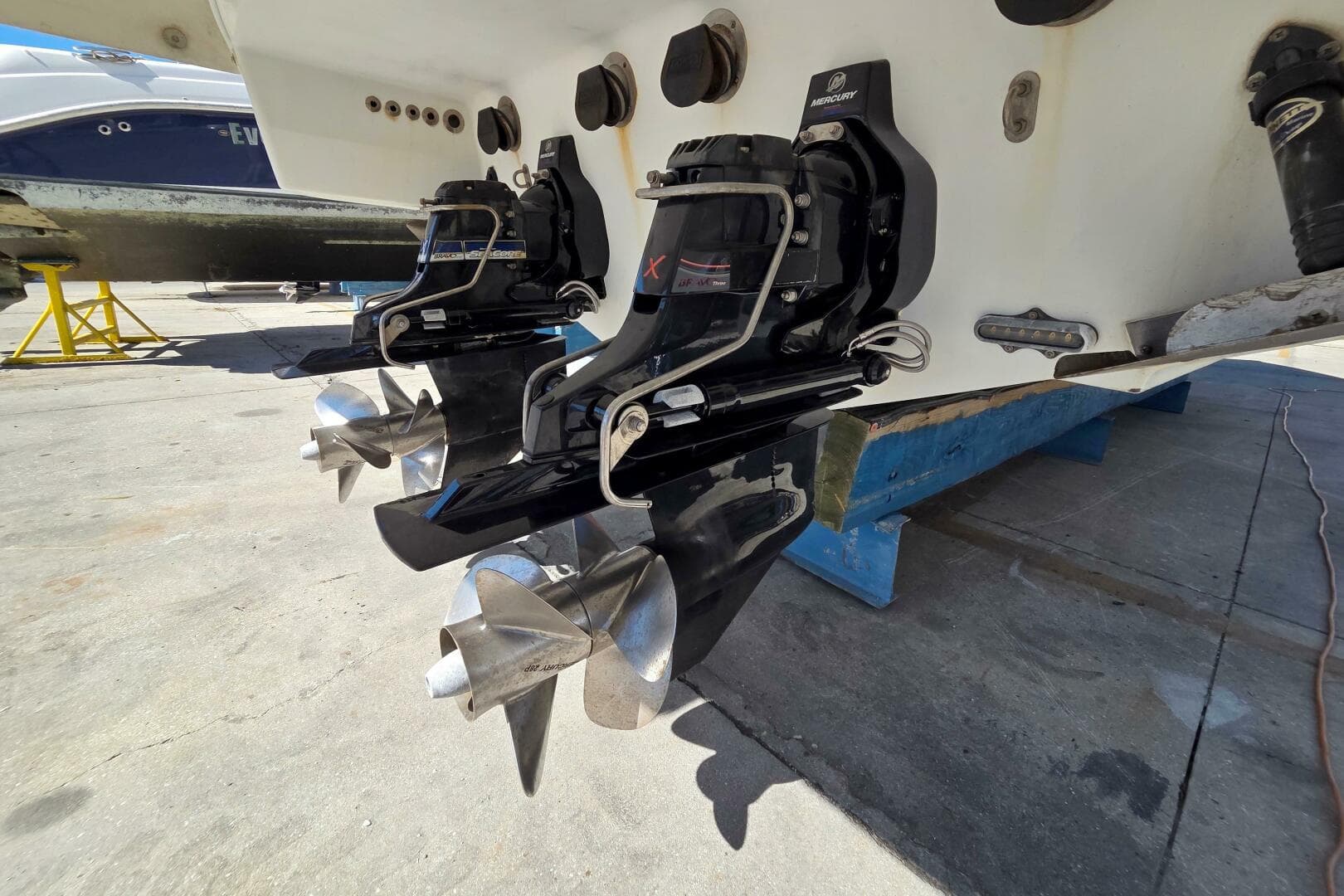 2015 Formula 350 Crossover Bowrider