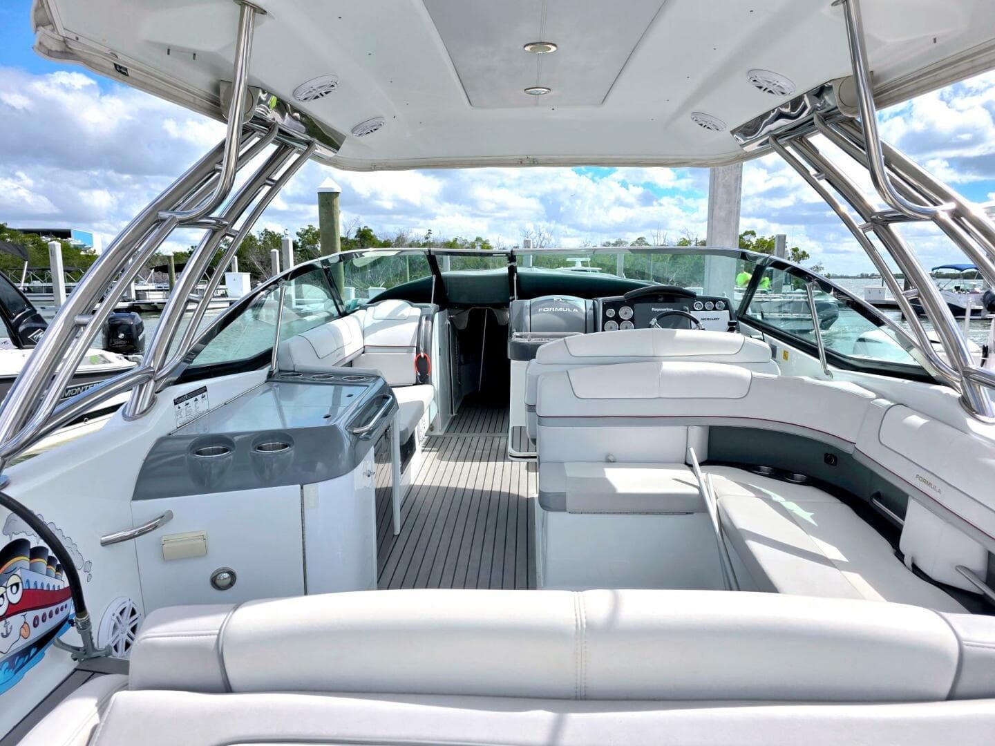 2015 Formula 350 Crossover Bowrider